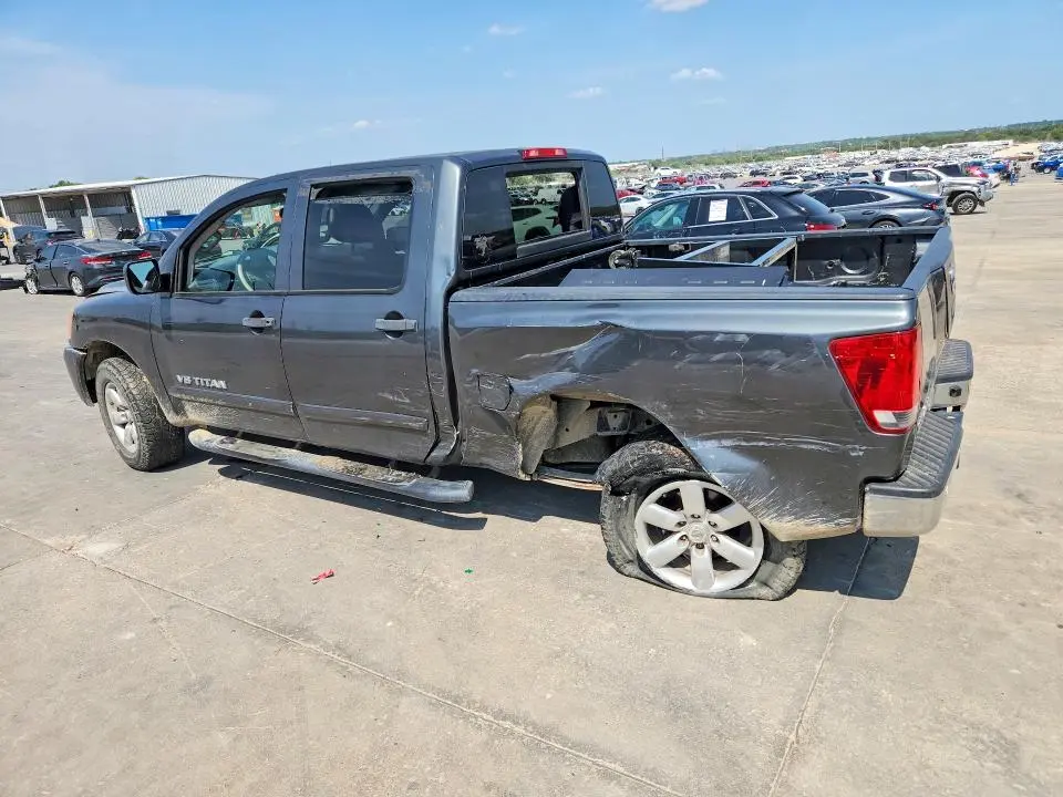 2012 NISSAN TITAN SV  