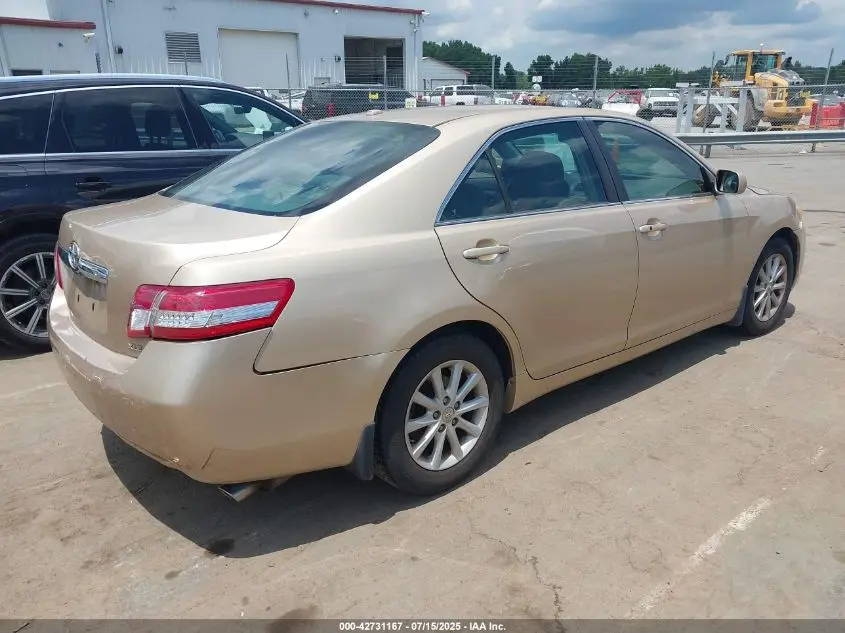 2010 TOYOTA CAMRY XLE V6