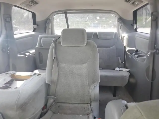 2010 TOYOTA SIENNA CE  