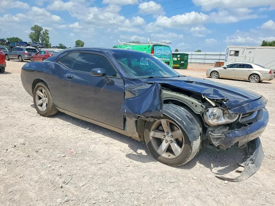 2012 DODGE CHALLENGER SXT  
