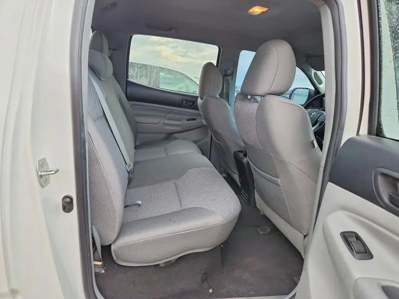 2013 TOYOTA TACOMA V6  