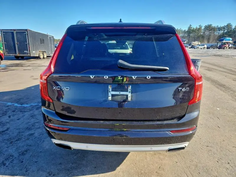 2016 VOLVO XC90 T6  