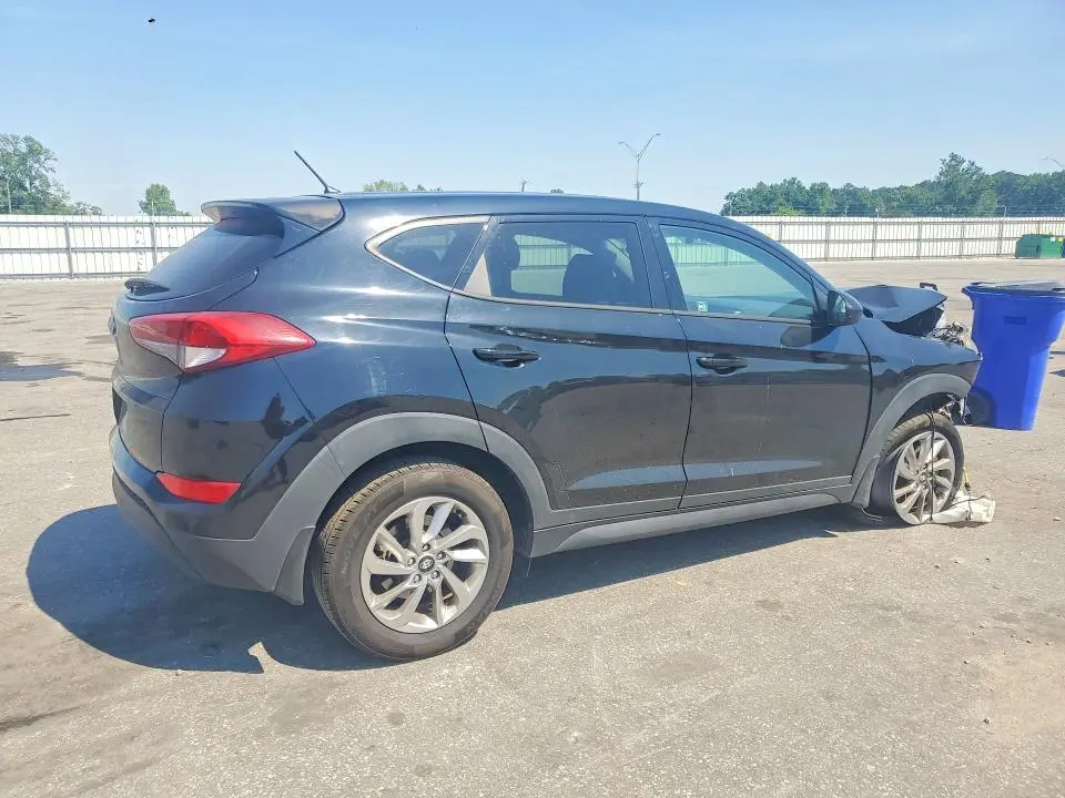 2018 HYUNDAI TUCSON SE  