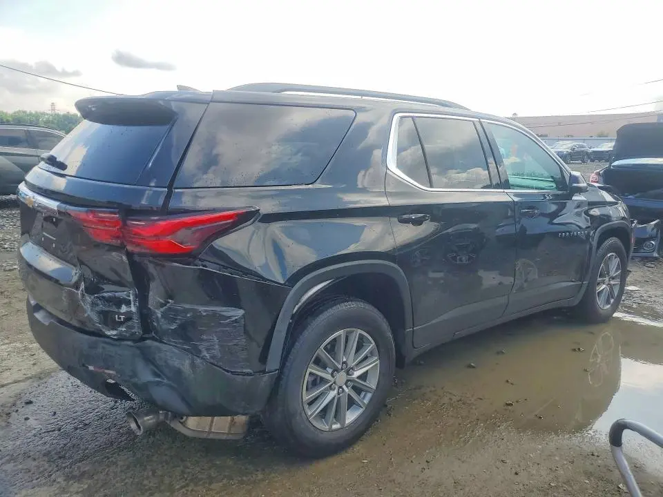 2023 CHEVROLET TRAVERSE LT  