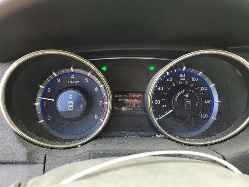 2012 HYUNDAI SONATA GLS  