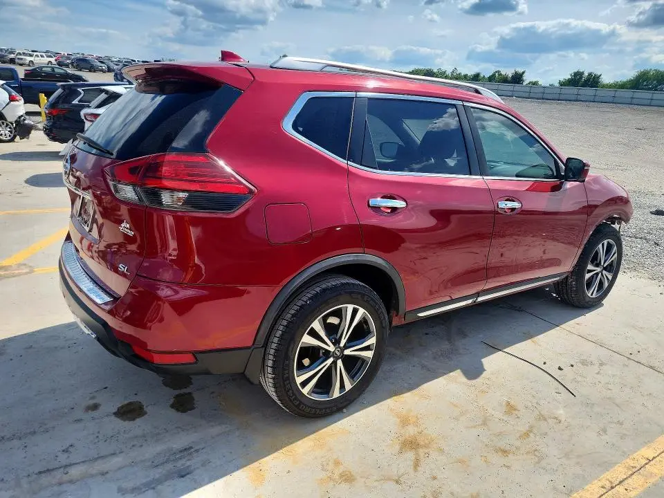 2017 NISSAN ROGUE SL  