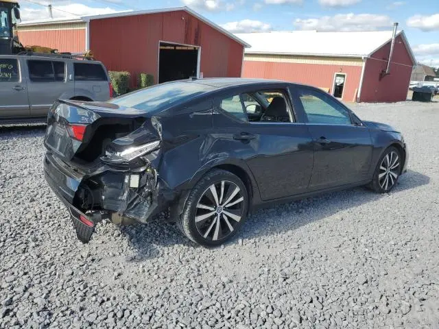 2022 NISSAN ALTIMA SR  