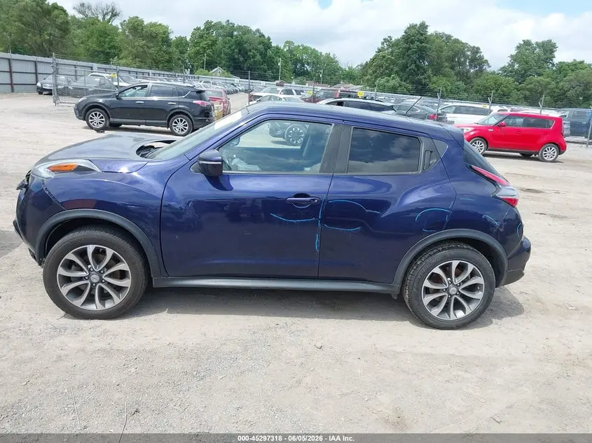 2017 NISSAN JUKE SV