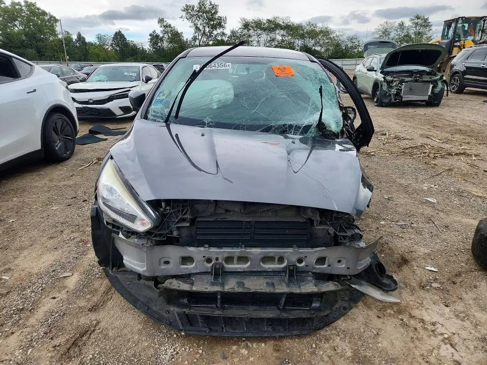 2017 FORD FOCUS SE  