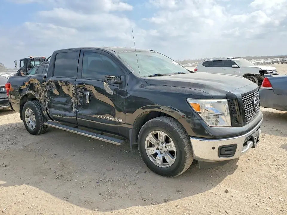2019 NISSAN TITAN SV  