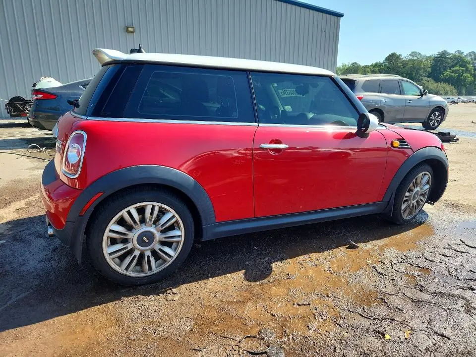 2012 MINI COOPER   