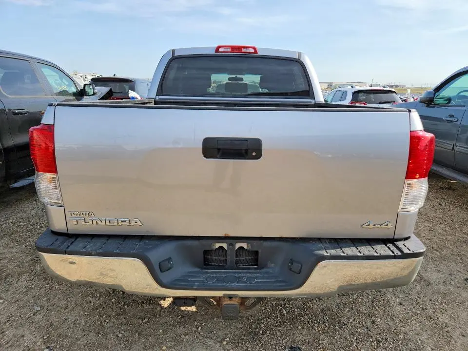 2011 TOYOTA TUNDRA CREWMAX SR5  
