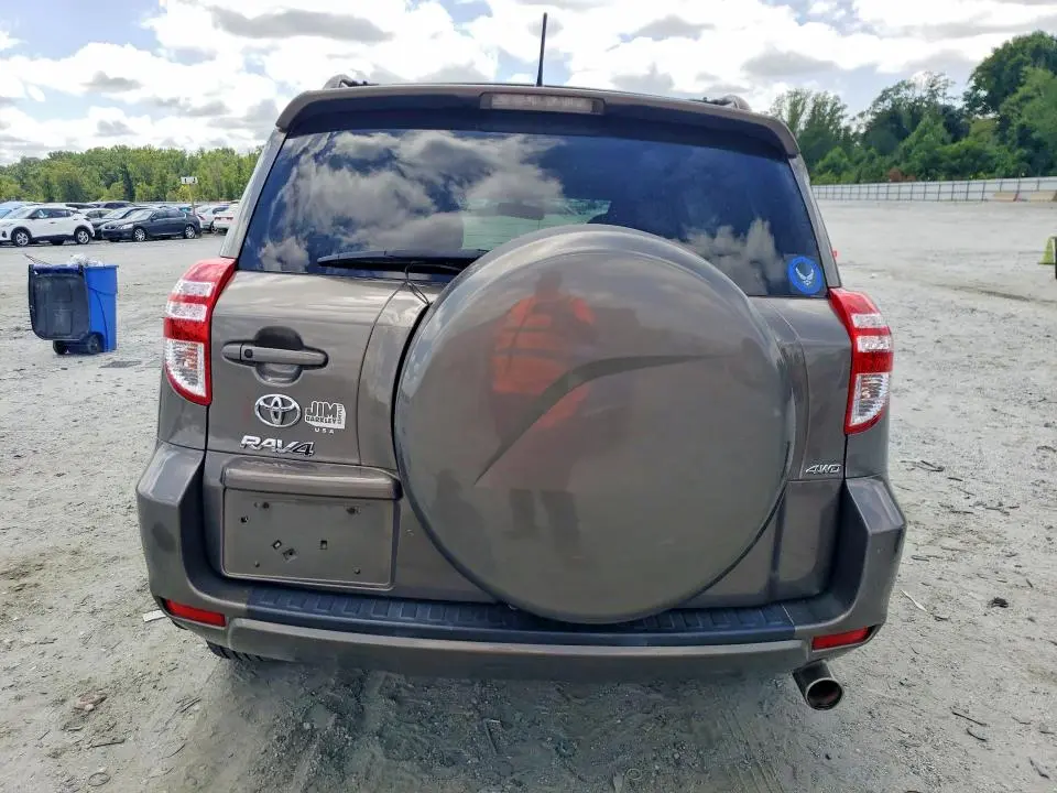 2012 TOYOTA RAV4 LIMITED  