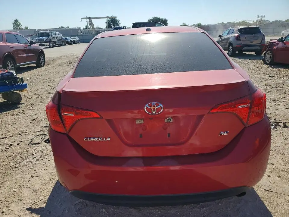 2017 TOYOTA COROLLA SE  