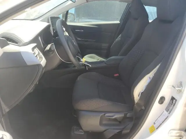 2021 TOYOTA C-HR XLE  