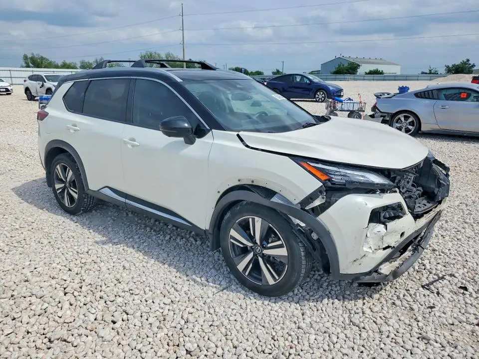 2021 NISSAN ROGUE SL  