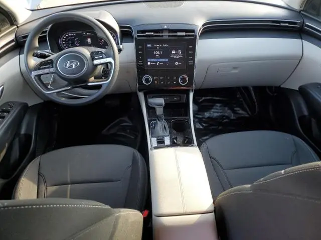 2022 HYUNDAI TUCSON SE  