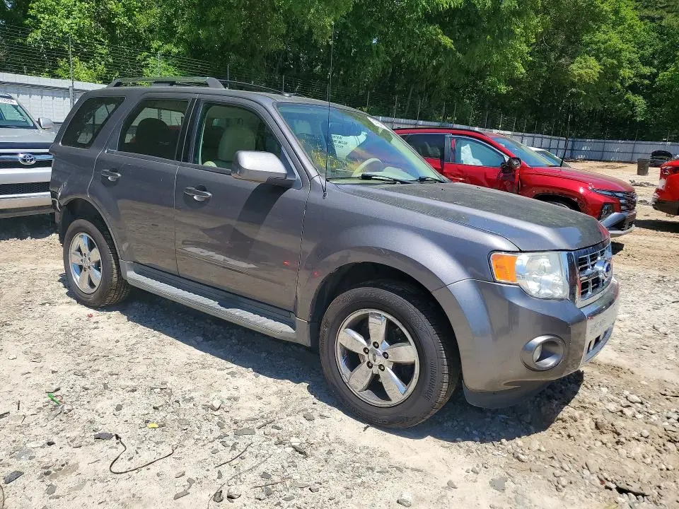 2011 FORD ESCAPE LIMITED  