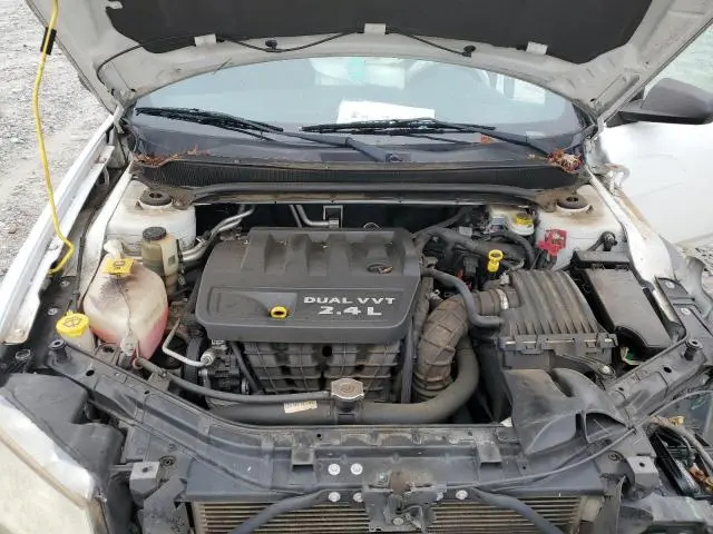 2013 DODGE AVENGER SE  