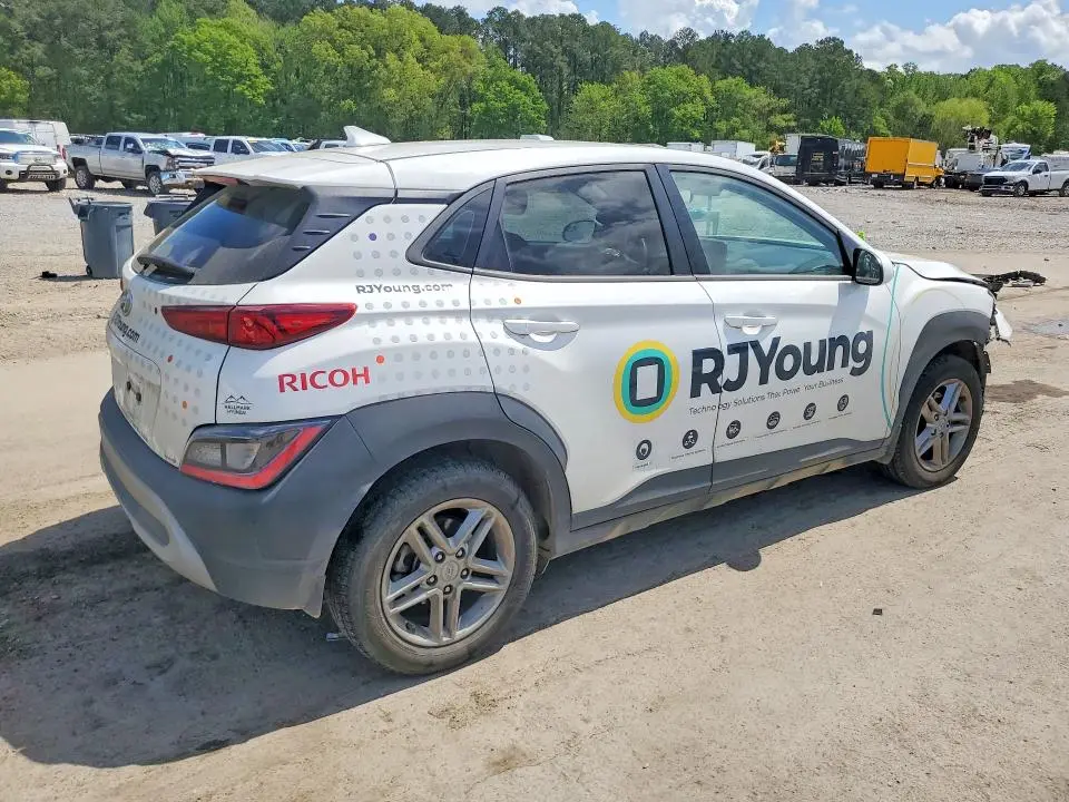 2022 HYUNDAI KONA SE  