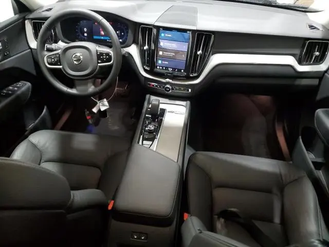 2025 VOLVO XC60 PLUS  