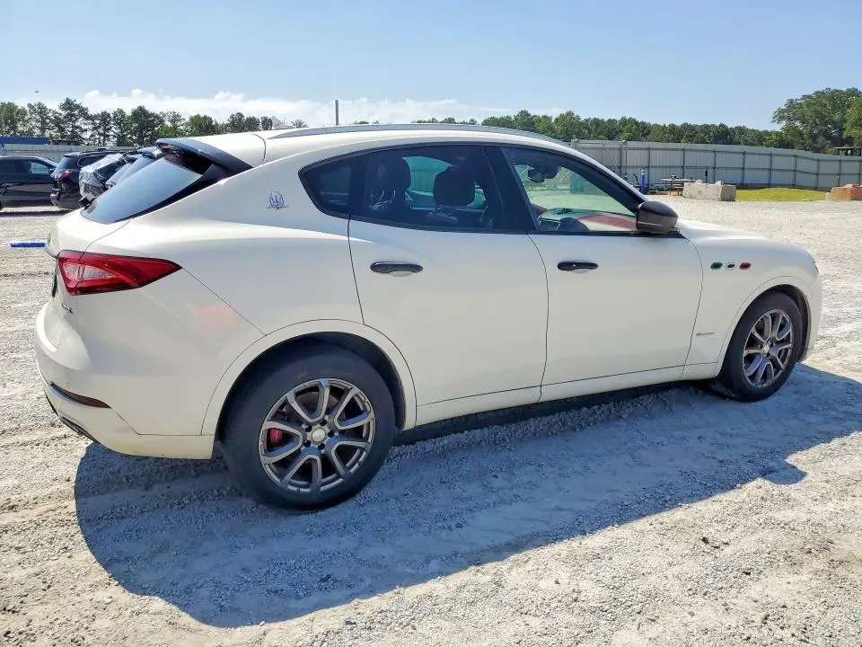 2018 MASERATI LEVANTE LUXURY  