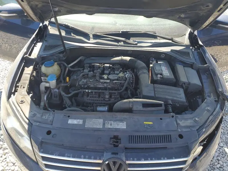 2015 VOLKSWAGEN PASSAT S  