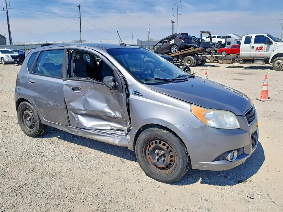 2011 CHEVROLET AVEO LT  