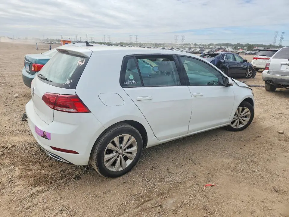 2021 VOLKSWAGEN GOLF   