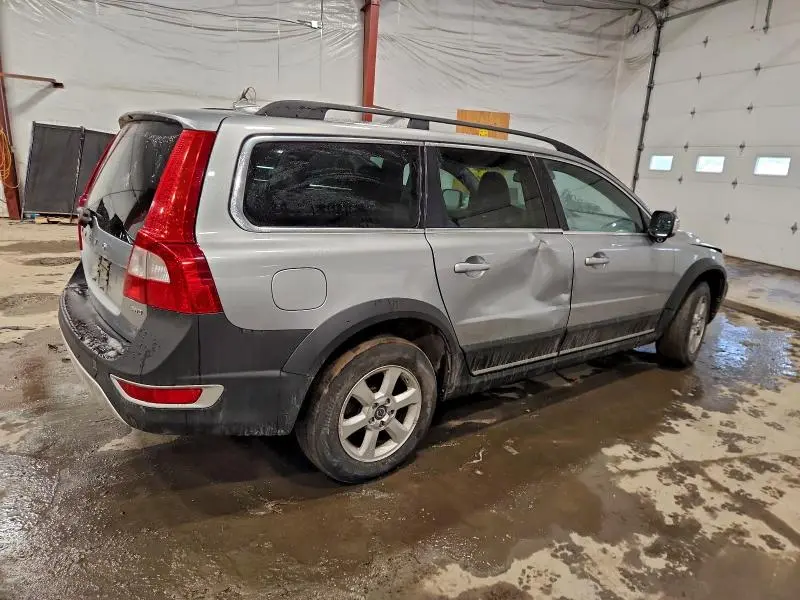 2012 VOLVO XC70 3.2  