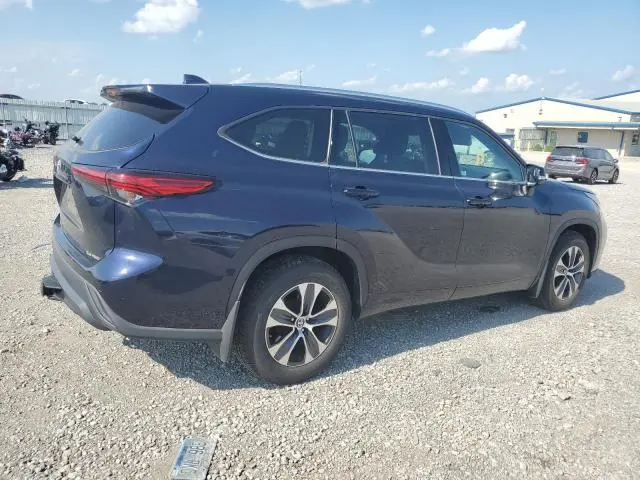 2020 TOYOTA HIGHLANDER XLE  