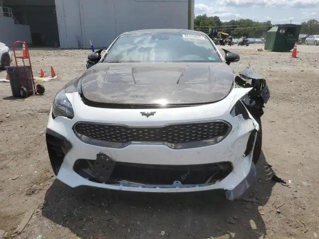 2021 KIA STINGER GT2  