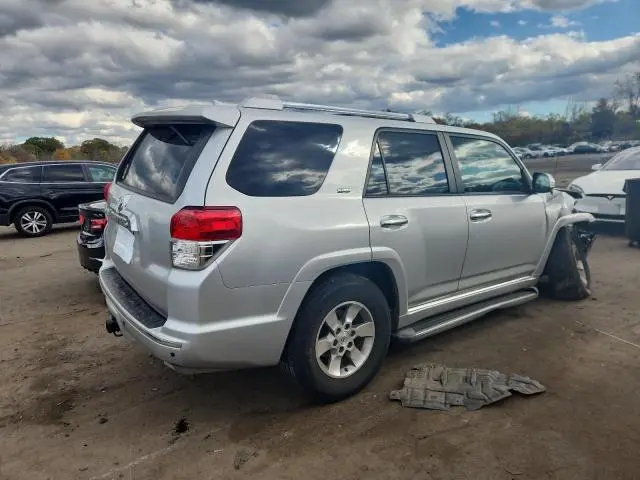 2011 TOYOTA 4RUNNER SR5  