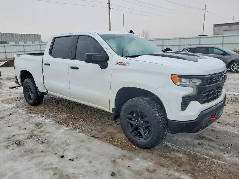 2024 CHEVROLET SILVERADO K1500 LT TRAIL BOSS  