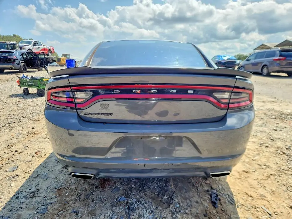 2017 DODGE CHARGER SE  
