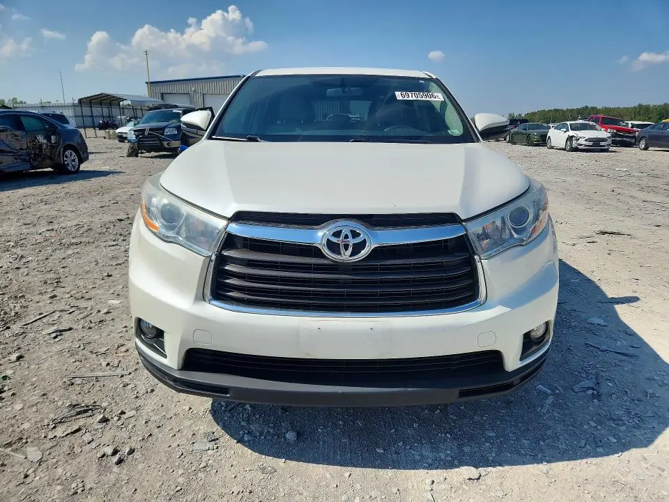 2014 TOYOTA HIGHLANDER LE PLUS  