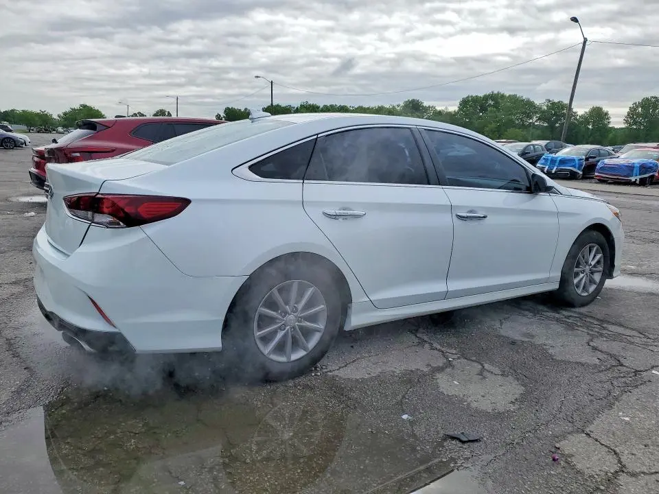 2019 HYUNDAI SONATA SE  