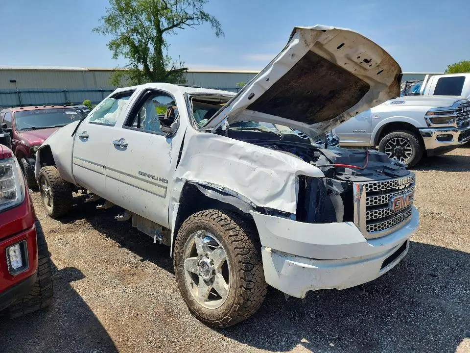 2012 GMC SIERRA K2500 DENALI  