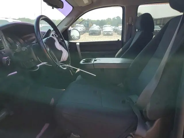 2011 CHEVROLET SILVERADO C1500 LT  