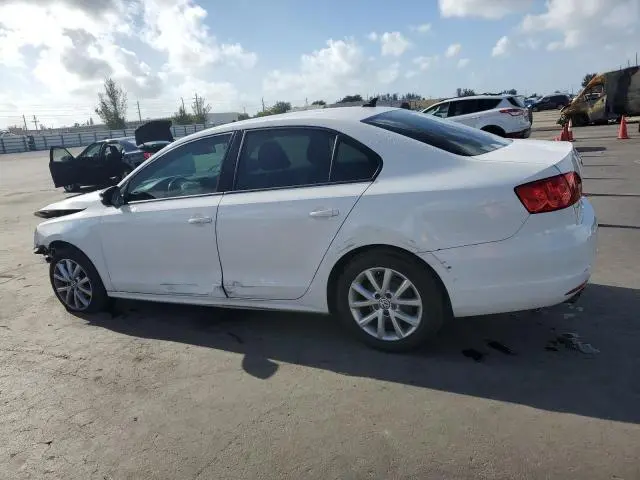 2011 VOLKSWAGEN JETTA SE  