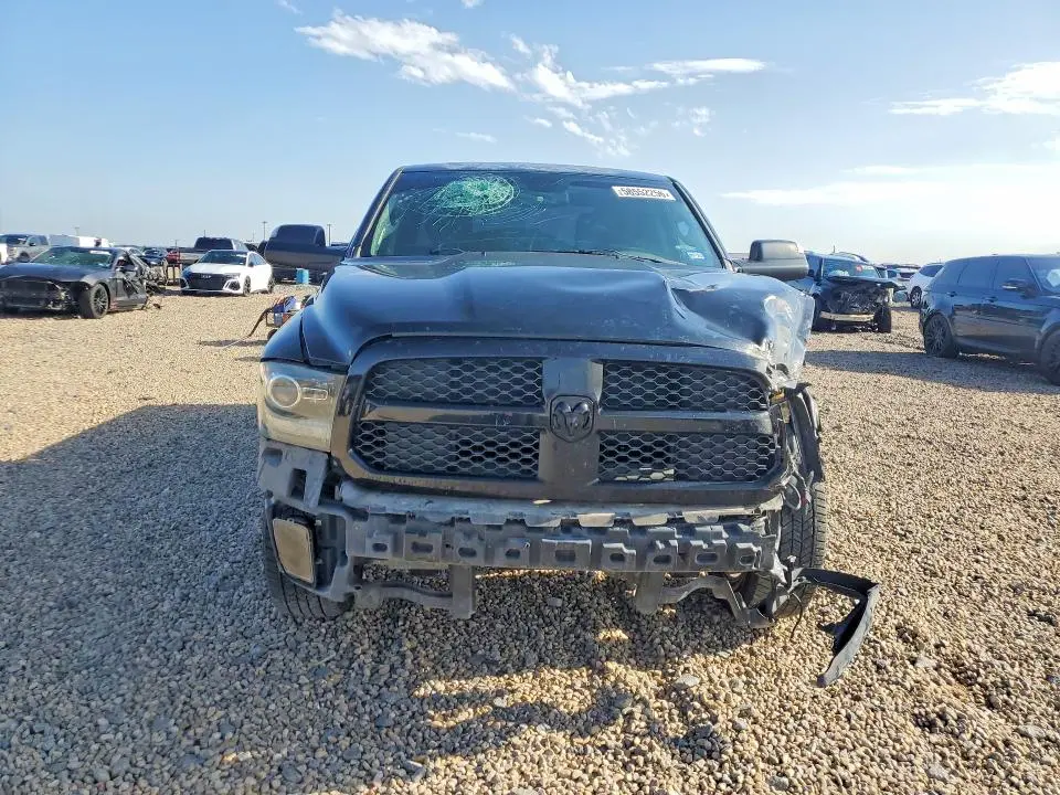 2014 RAM 1500 ST  