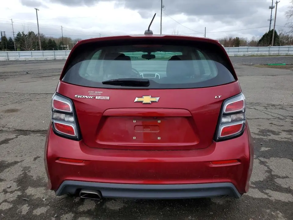 2017 CHEVROLET SONIC LT  