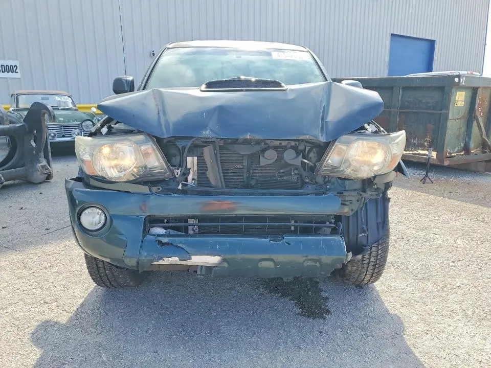 2011 TOYOTA TACOMA V6  