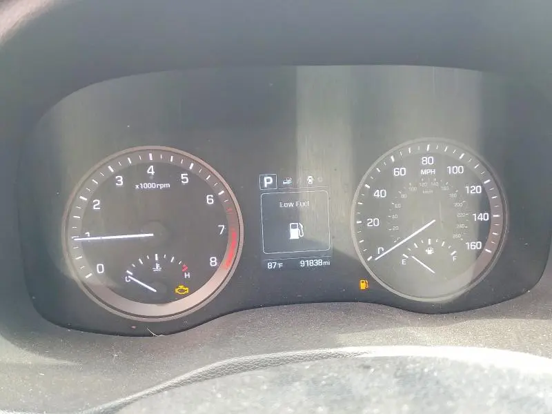 2016 HYUNDAI TUCSON SE  