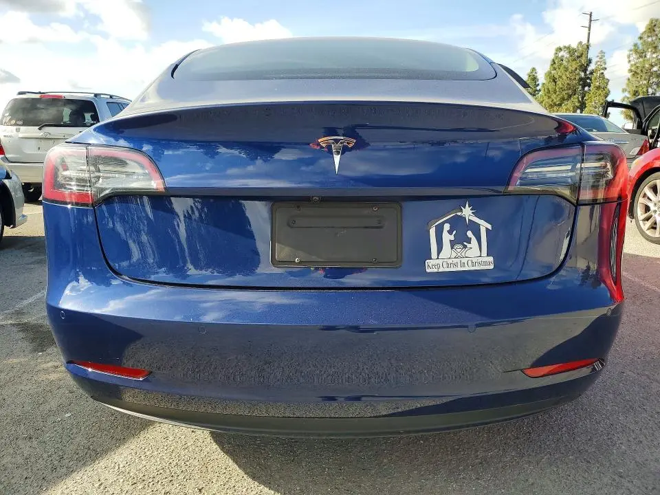 2021 TESLA MODEL 3   