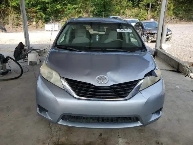 2011 TOYOTA SIENNA LE  