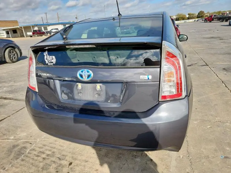 2015 TOYOTA PRIUS   