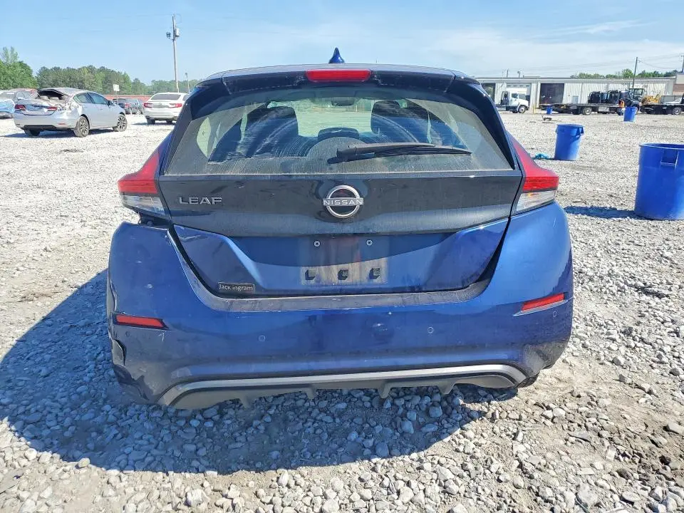 2023 NISSAN LEAF S  
