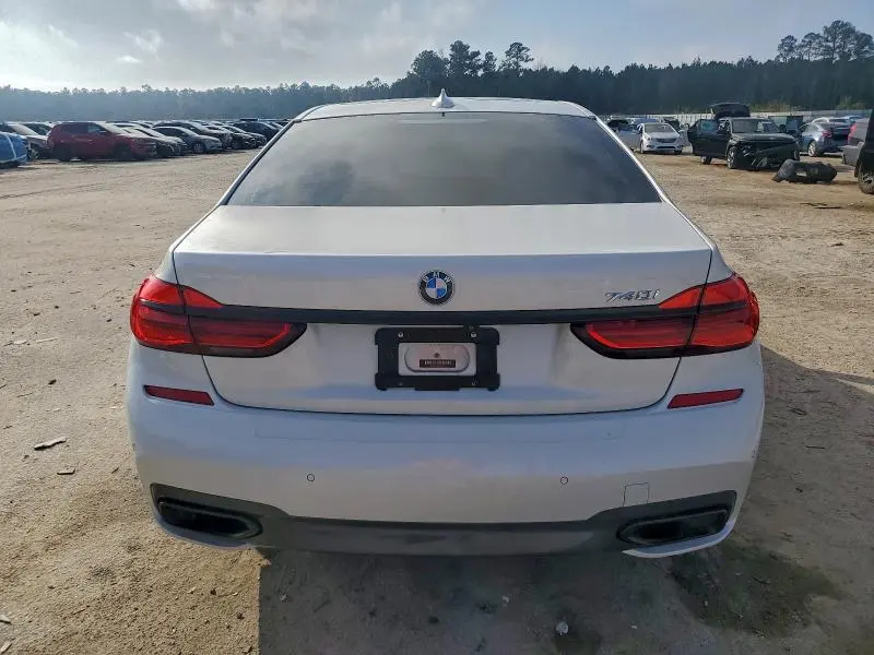 2019 BMW 740 I  