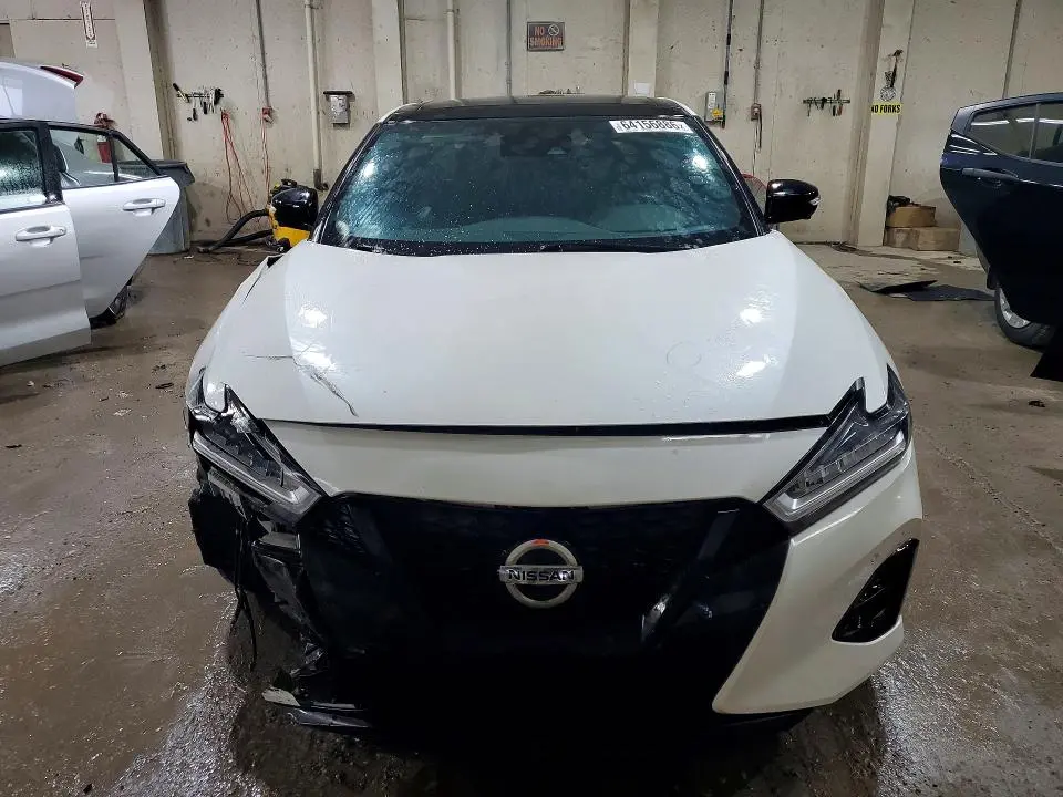 2021 NISSAN MAXIMA SR  